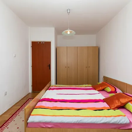 Marjan Apartment